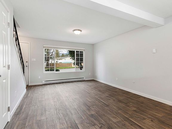 5th image of 1135 Dean Dr #9