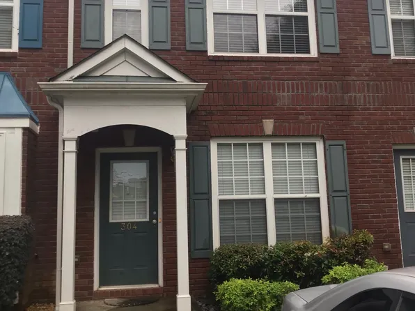 304 Paden Cove Trl, Lawrenceville, GA 30044