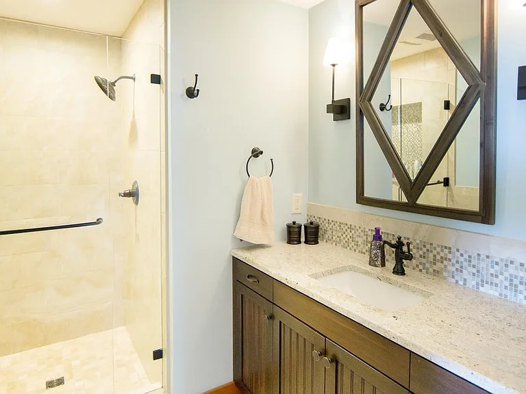 4701 Westover Ter — Photo 21