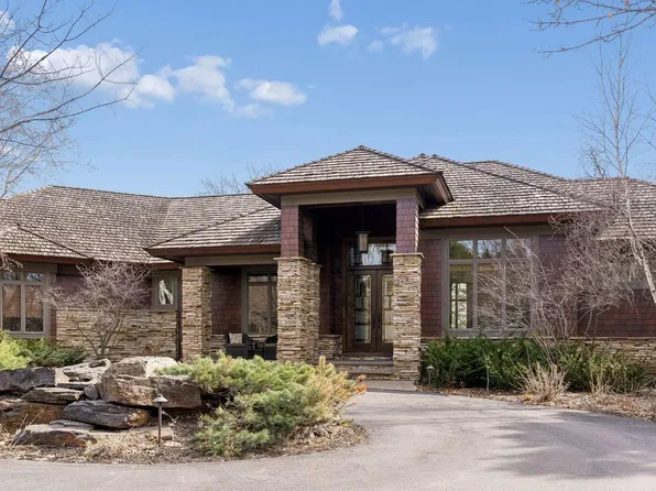 700 Hidden Creek Trl, Mendota Heights, MN 55118