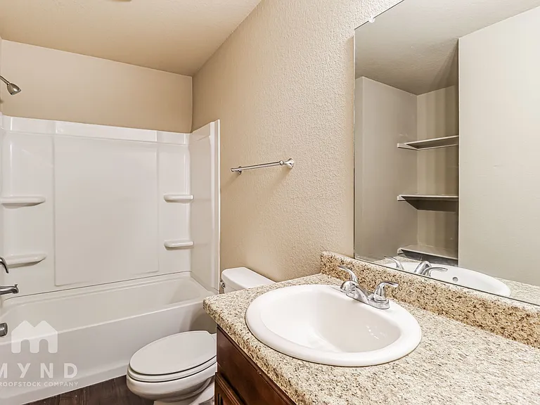 934 Pinehurst Loop — Photo 11
