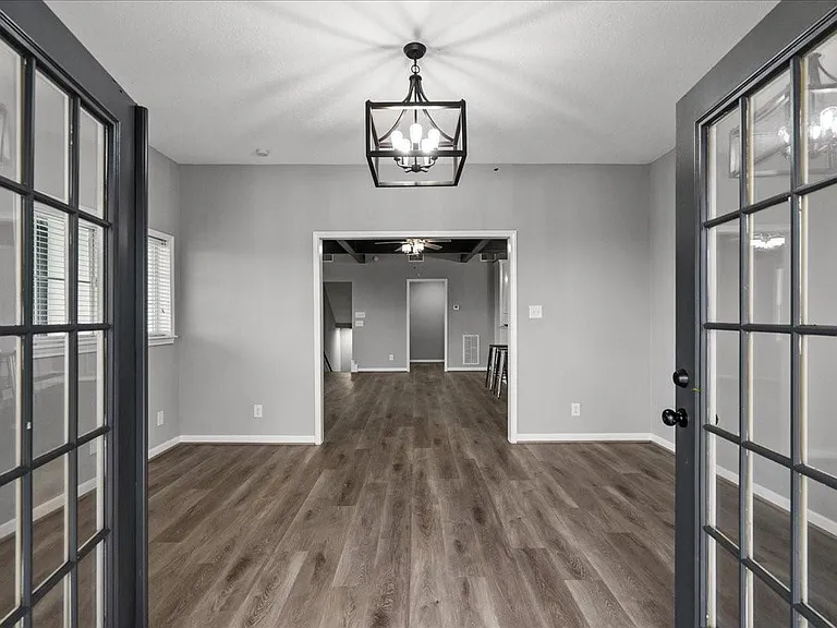 401 Paradise Dr — Photo 5