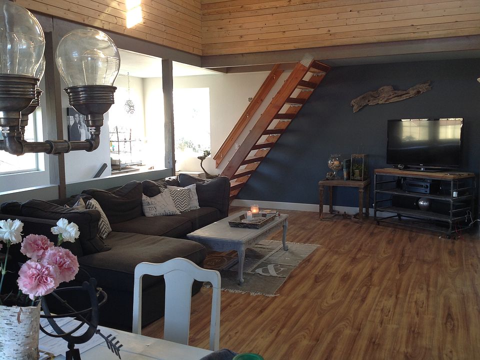 1st image of 530 Avenue B