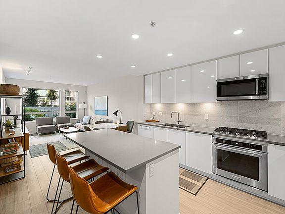 4th image of 2651 Library Ln #108