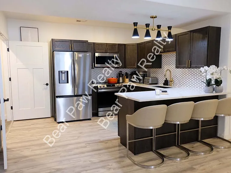 3523 Red Feather Trl — Photo 10