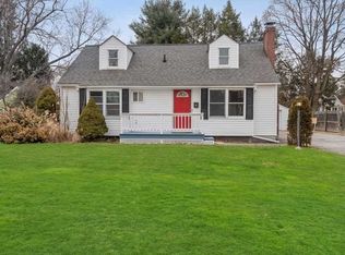 9 Watson Pl, Hyde Park, NY 12538
