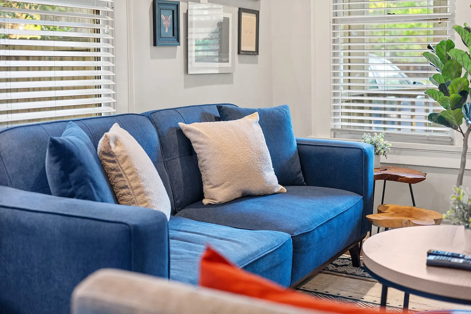 2 bed, 1.0 bath, $4,738 — Photo 3