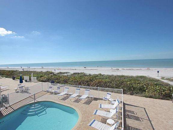 3rd image of 3200 GULF BOULEVARD #201