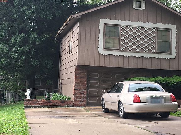 2nd image of 8003 E 89th St