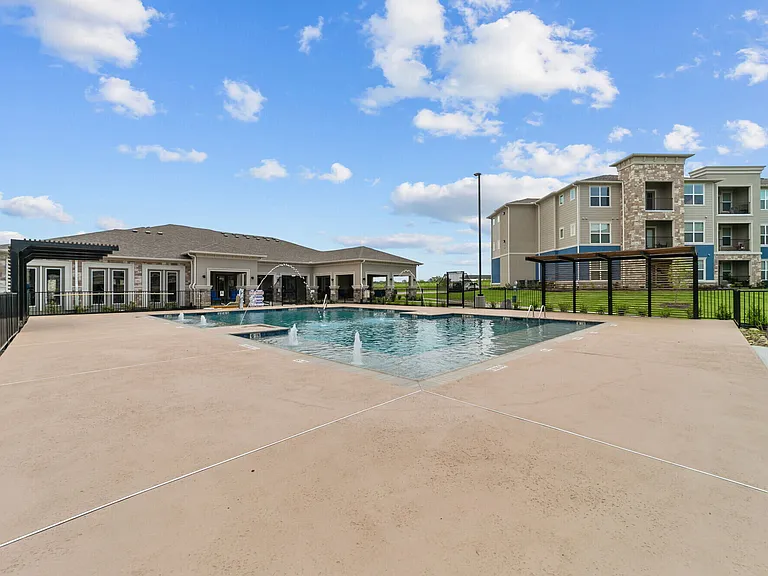 Cross Timbers Apartments — Photo 6