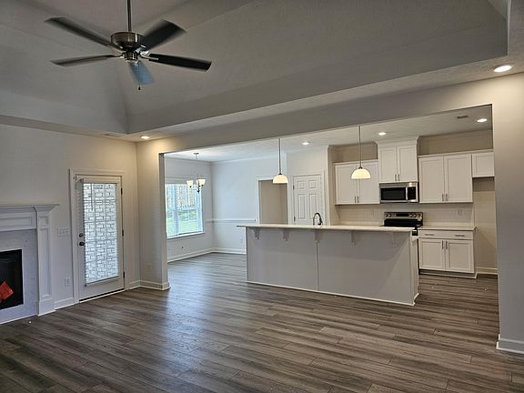 4th image of 3450 Stockport Drive