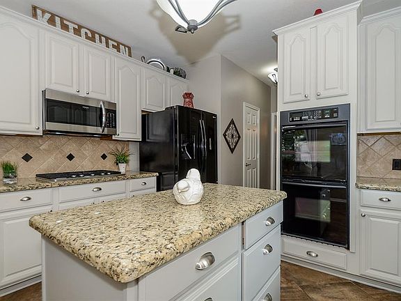 3rd image of 6518 Lussier Dr