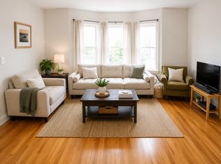 2 Bay St #3, Boston, MA 02125