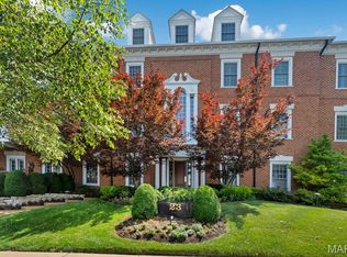 23 Topton Way APT 2B, Saint Louis, MO 63105