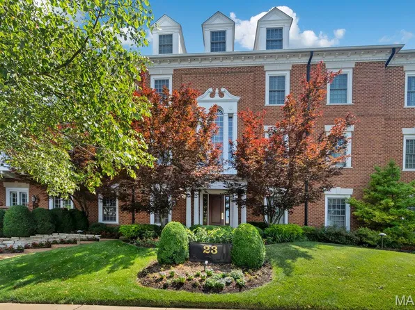 23 Topton Way APT 2B, Saint Louis, MO 63105