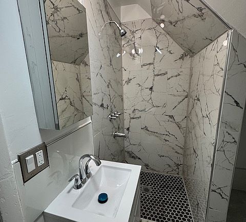 3rd image of 137 Winter Ave Floor 3