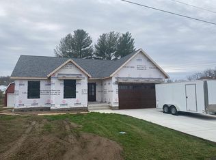 127 Carr Rd, Uniontown, PA 15401