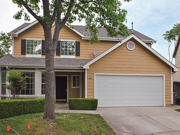 4th image of 1005 E Monticello Cir