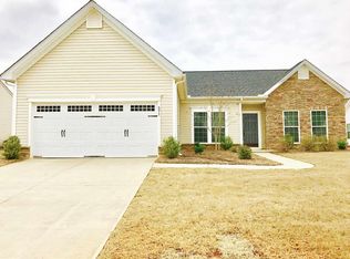 571 Shoreline Blvd, Boiling Springs, SC 29316