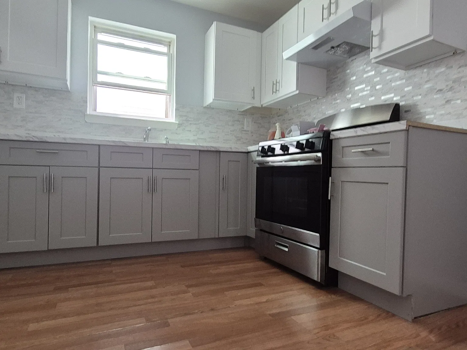 4 bed, 1200 sqft, $3,000 — Photo 2