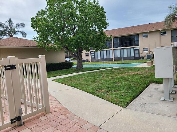 3rd image of 2763 Woodgate Ln APT 204