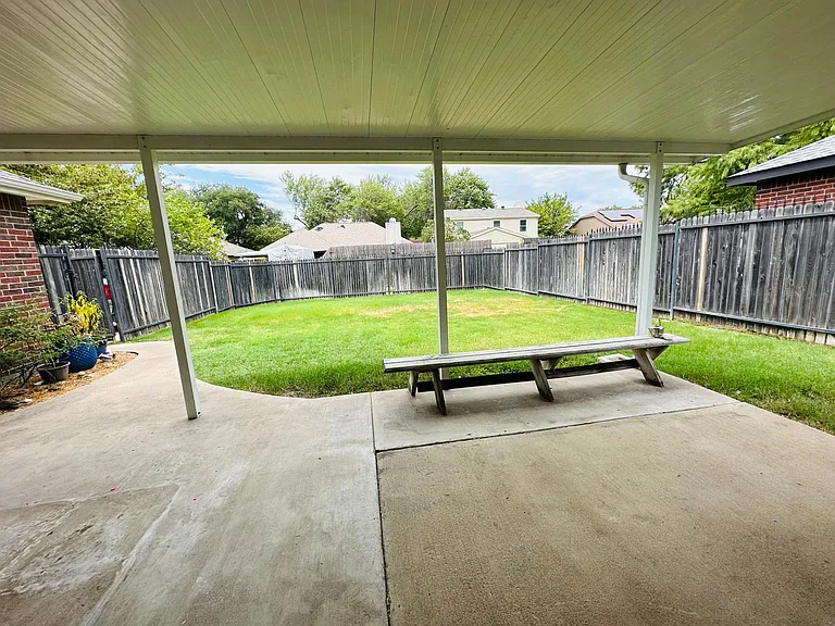4144 Clary Dr — Photo 27