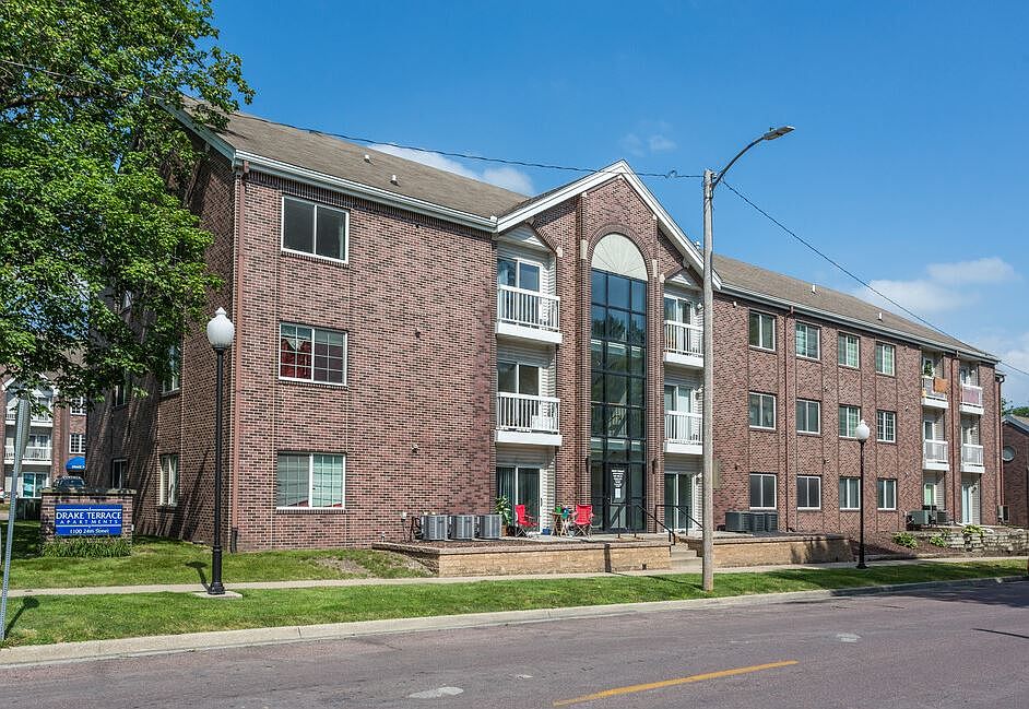 Drake Terrace - 1100 24th St