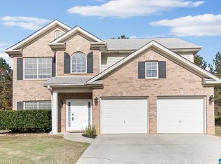 526 Forest Lakes Dr, Sterrett, AL 35147