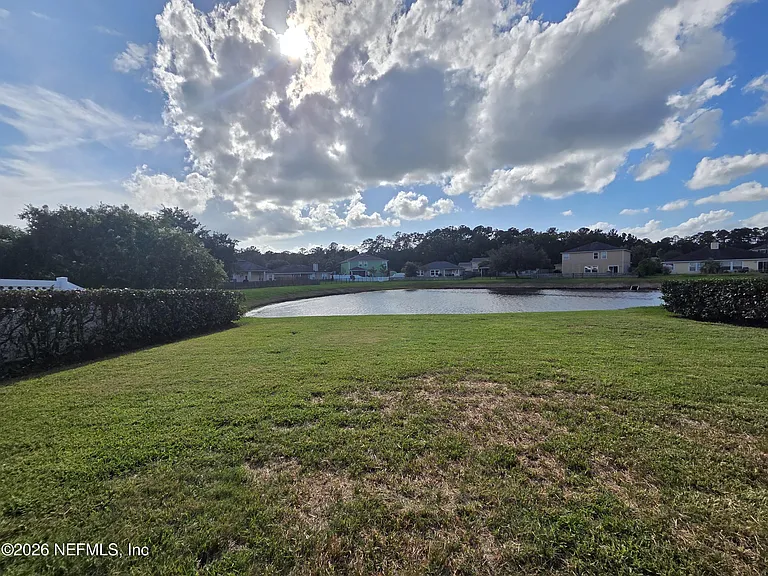1912 Covemont Ct — Photo 3