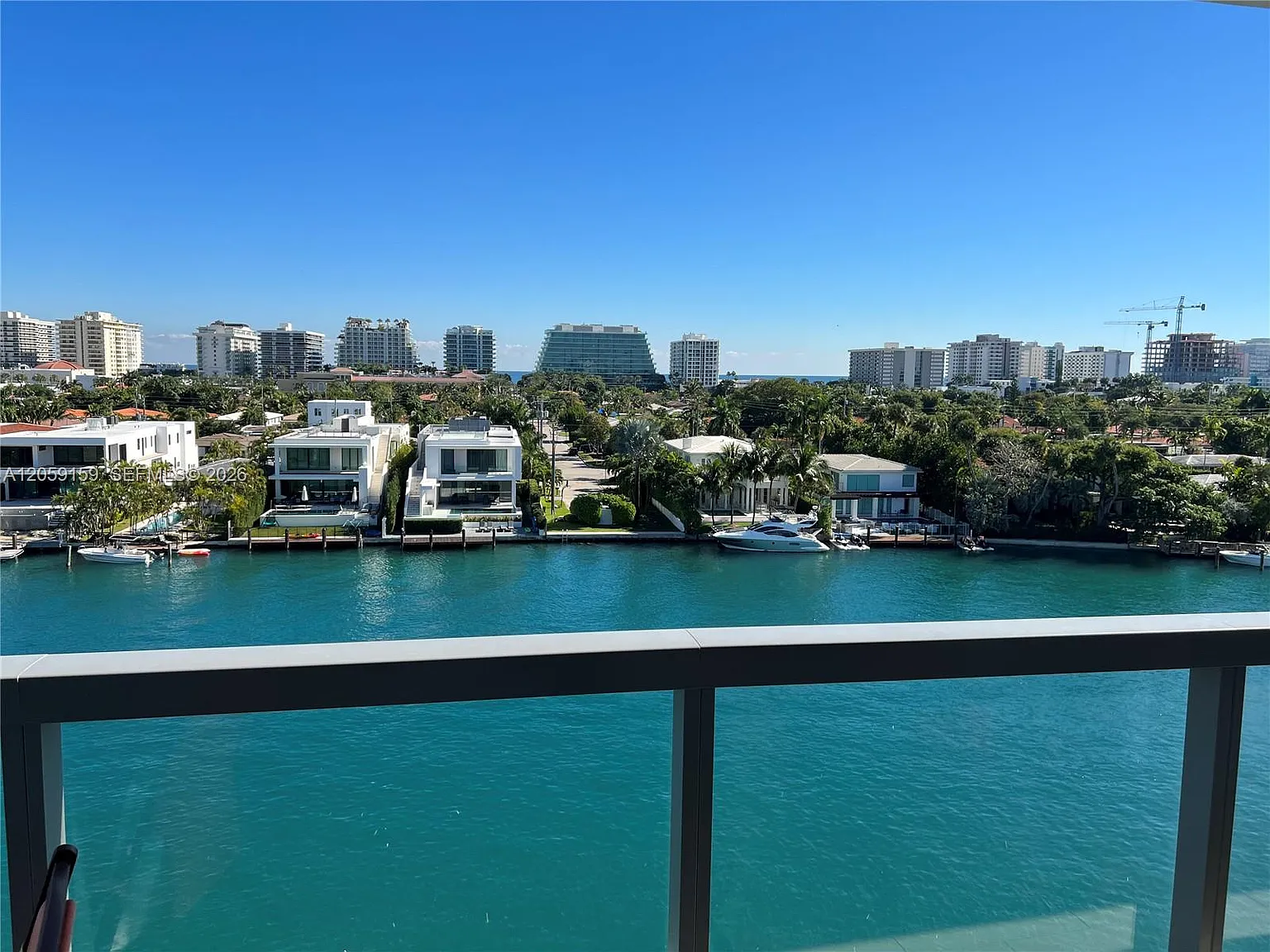 The Ivory Residence Condo — Photo 1