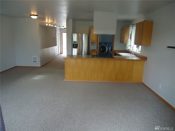 4th image of 352 N Cambrian Ave