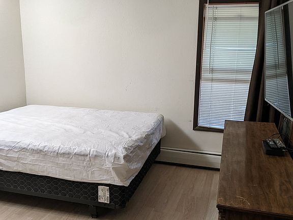 4th image of 326 N Main St #21W