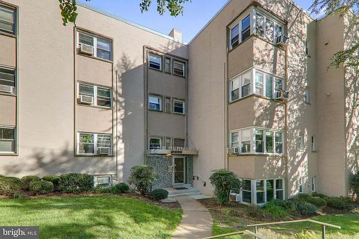 2339 40th Pl NW building