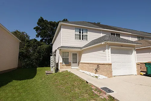984 Scenic Oak Ln Photo 1