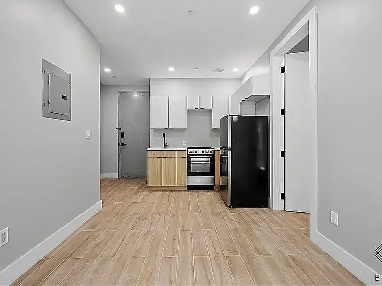 809 Midwood St #5A — Photo 5