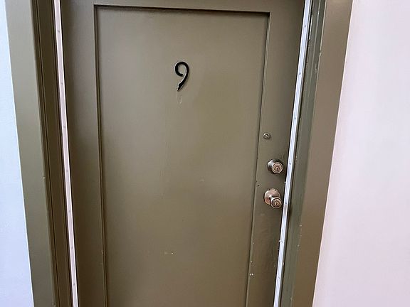 2nd image of 5117 Lemon Grove Ave APT 9