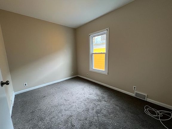 4th image of 161 Edson St Floor 2