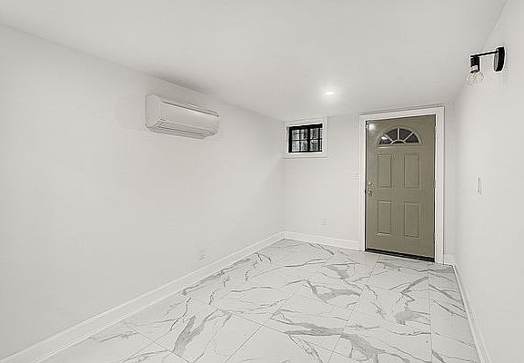 5th image of 380 Chauncey St #1