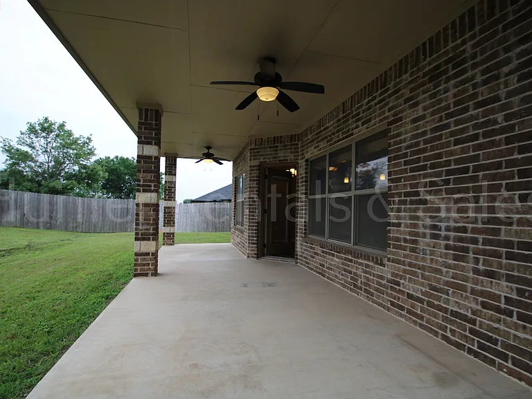3114 Matador Dr — Photo 32