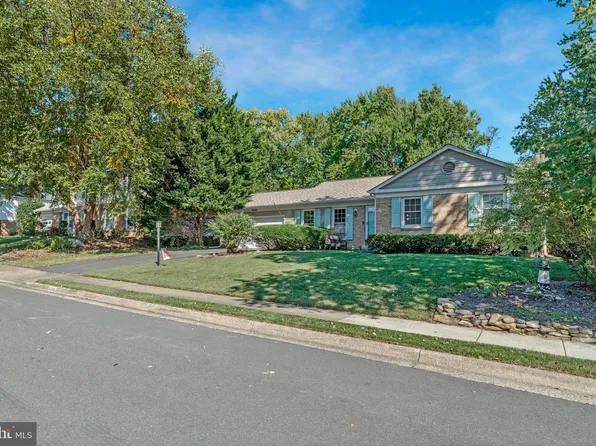 10808 Stanhope Pl, Fairfax, VA 22032