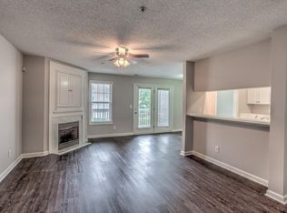 713 Clearwater Ct APT E, Wilmington, NC 28405