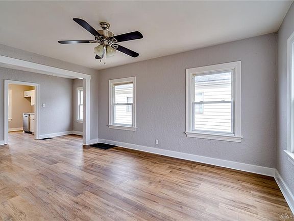 5th image of 1836 Fauver Ave