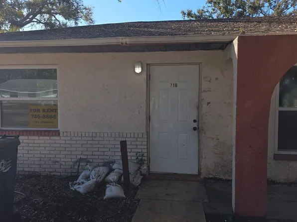 718 56th Ave E, Bradenton, FL 34203