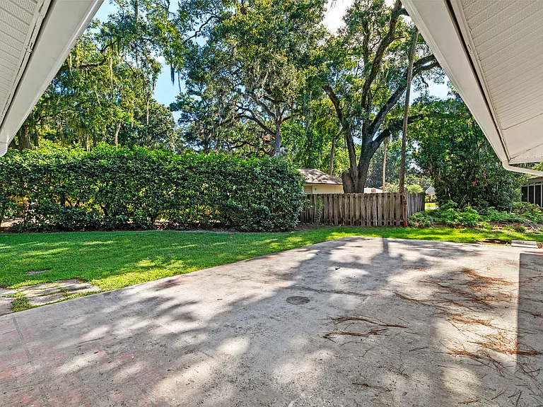 74 Sanchez Dr E — Photo 33
