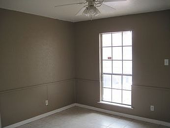 2nd image of 611 Flamingo Way