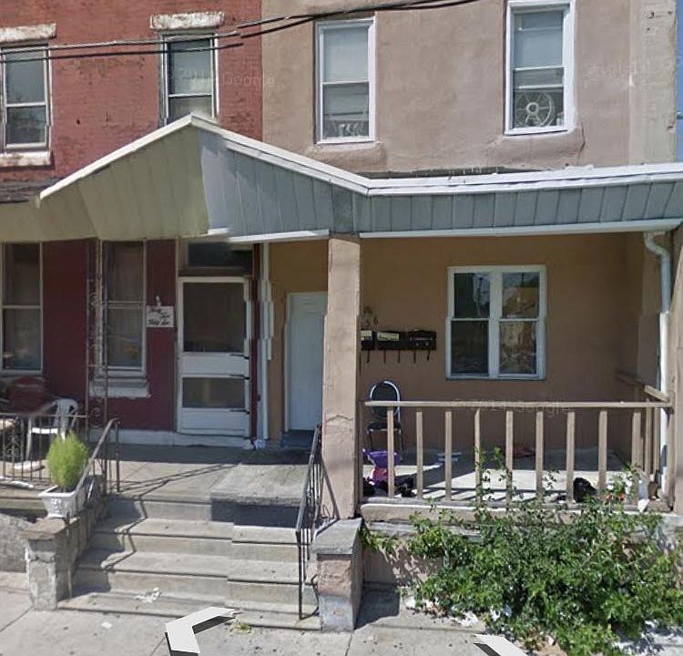 1st image of 3258 N Carlisle St #1