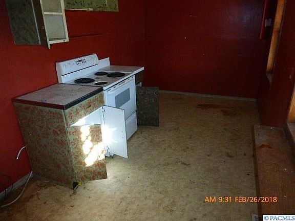4th image of 718 S Almira Ave