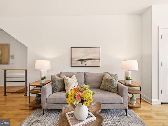 4th image of 1718 9th St NW APT 1