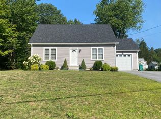 535 Wanoosnoc Rd, Fitchburg, MA 01420