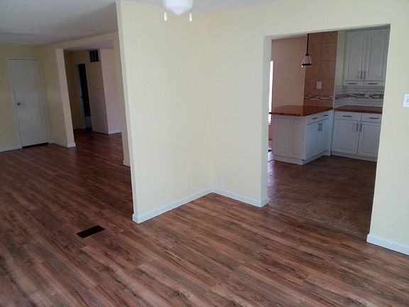 5th image of 1163 Luther Dr